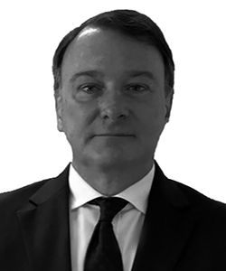 Roberto Zuanella bw 250x300 1